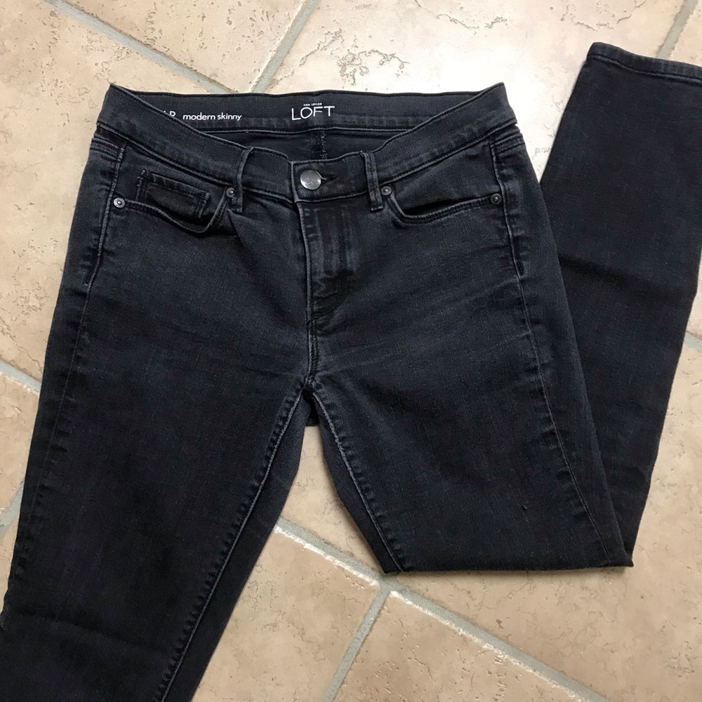 ✨ LOFT Size 6 Petite Black Skinny Jeans! ✨